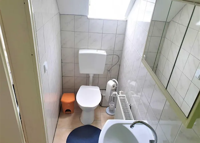 Storchenblick 公寓 Kachlin